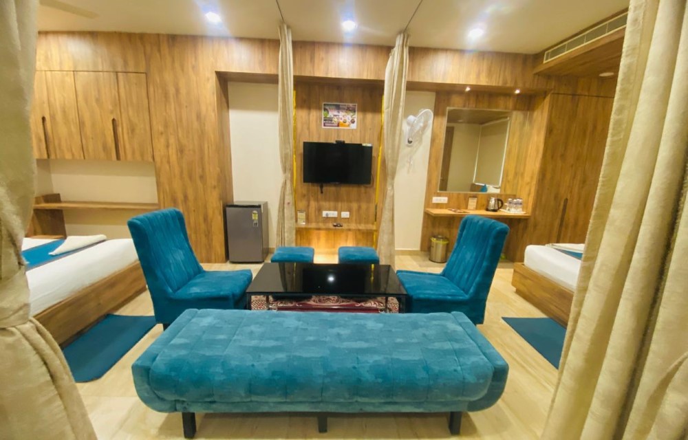ROOMS_NAME