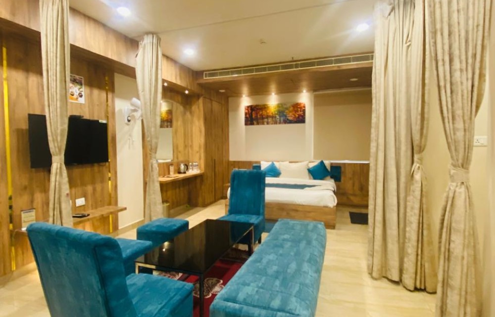 ROOMS_NAME